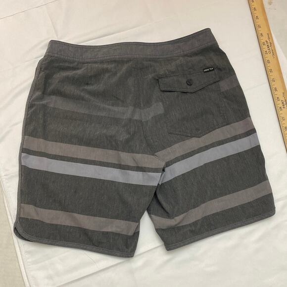 Hang Ten Board Shorts Swim Trunks Surf Gray Striped Size 34 Embroidered Logo - Picture 8 of 11